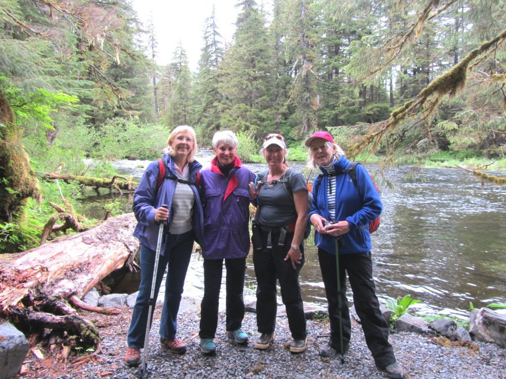 washington adventure tour guide stephanie fernandez