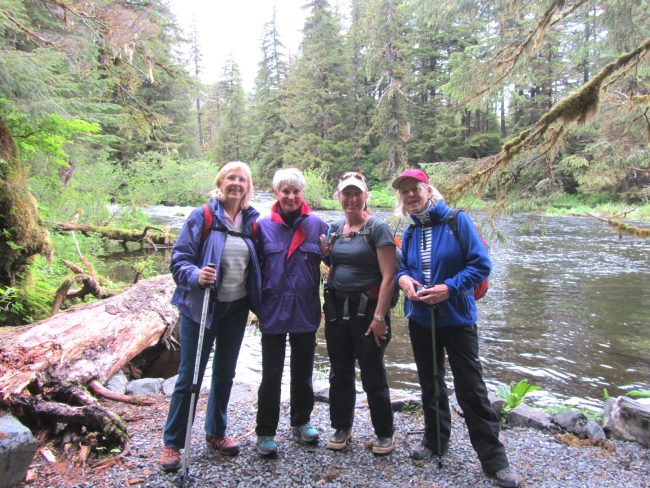 washington adventure tour guide stephanie fernandez